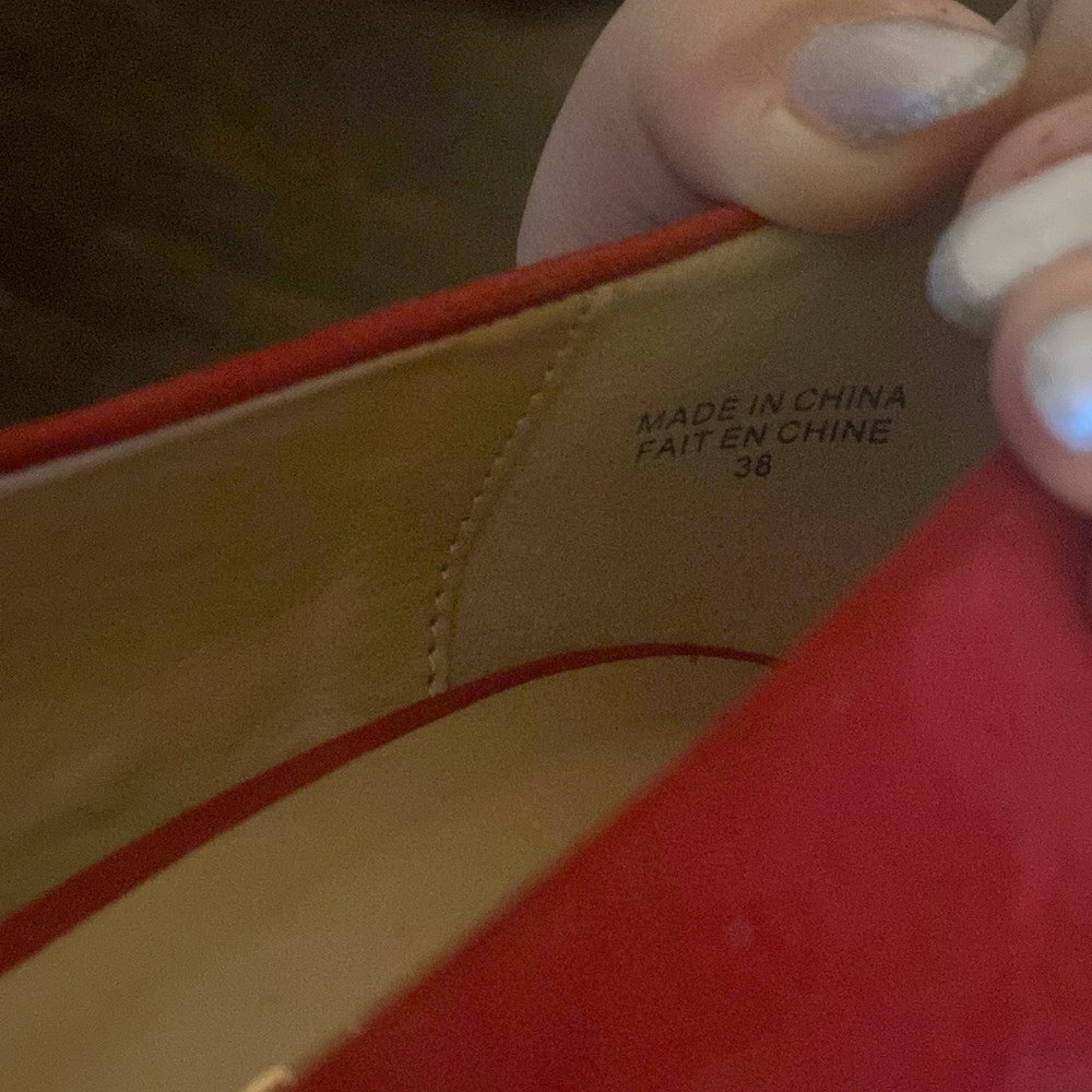 Red heels - Picture 4 of 4